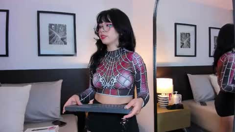 Snapshot of vi_anaya chatting on 02.17.26 Anaya online show from 02.17.26