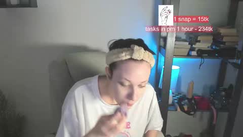 VIKA online show from 02.23.25