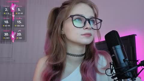 Snapshot of vialeta_baby_ chatting on 02.11.26 vialeta_baby_ online show from 02.11.26