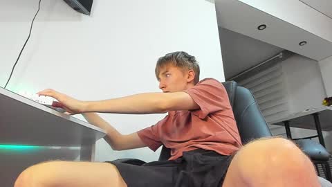 vibemygirl online show from 02.08.25