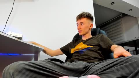 vibemygirl online show from 02.20.25