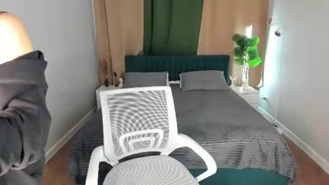 vicki_milles online show from 07.28.26