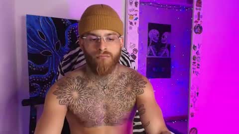 Snapshot of vickingcock7 chatting on 02.11.26 vickingcock7 online show from 02.11.26