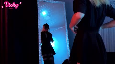  Vicky  online show from 02.02.26