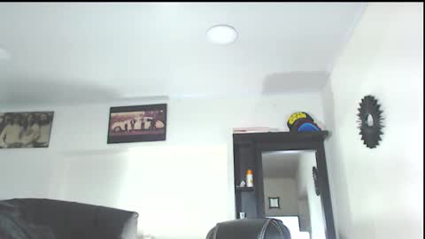 Vicky  online show from 09.24.25