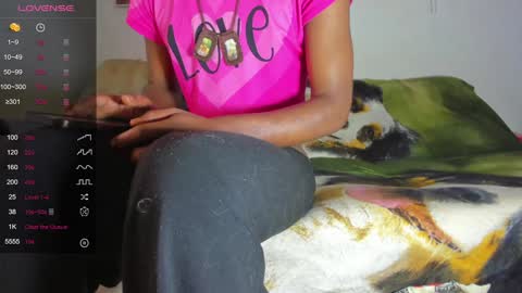 vicky manuela online show from 01.28.25