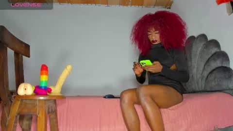 Snapshot of vicky_hotteei chatting on 06.17.26 vicky manuela online show from 06.17.26