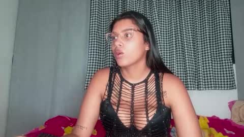 vickyhm22 online show from 10.07.25