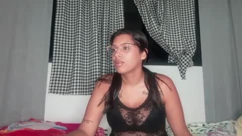 vickyhm22 online show from 10.08.25