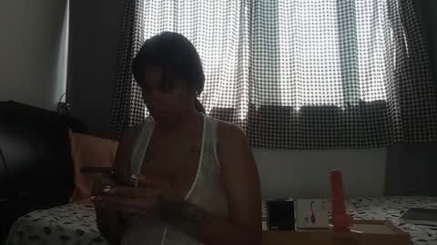 vickyhm22 online show from 02.11.26