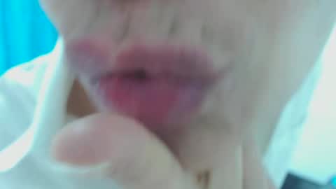 vickyjuice1 online show from 04.17.26