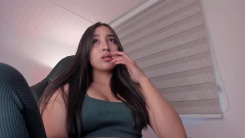 Victoria  online show from 09.12.25