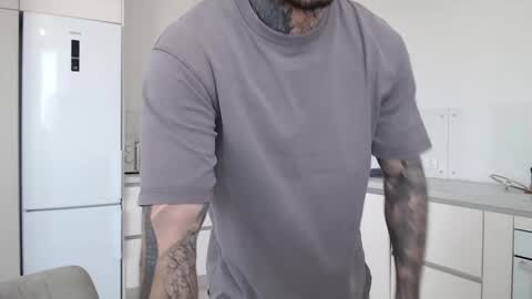 Snapshot of victor_rhino chatting on 02.13.26 Victor rhinoff online show from 02.13.26