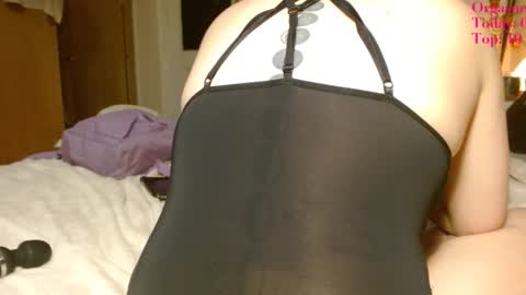 Victoria97 online show from 09.28.25