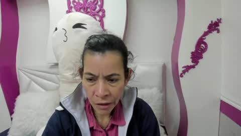 Victoria  grey  online show from 07.17.26