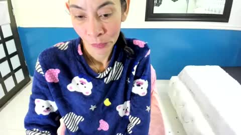 Victoria  grey  online show from 07.20.26