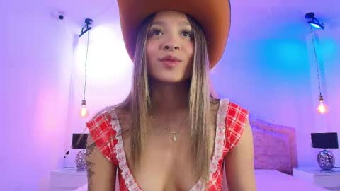  Victoria for you  online show from 04.18.26