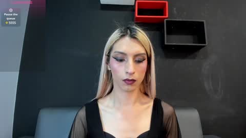 Snapshot of victoria_badgal chatting on 12.12.24 Victoria online show from 12.12.24