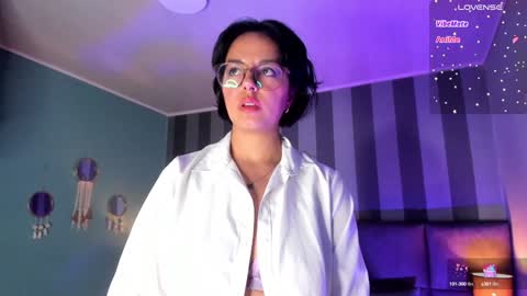 Victoria online show from 02.04.25