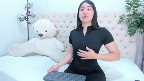 Victoria online show from 04.02.26