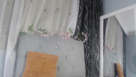 victoria_founta1n online show from 03.27.26