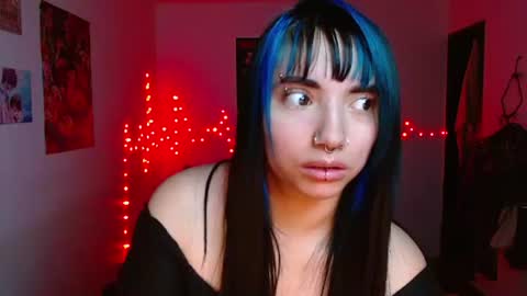 Snapshot of victoria_goddes chatting on 06.18.26 victoria online show from 06.18.26