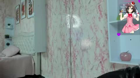 Snapshot of victoria_houston chatting on 03.04.25 Victoria Houston online show from 03.04.25