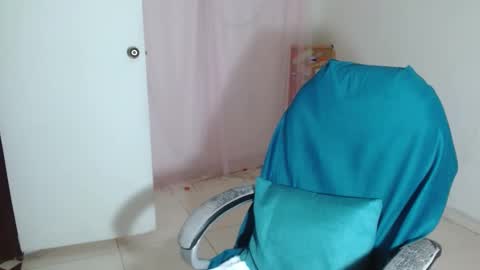 VICKY online show from 12.29.24