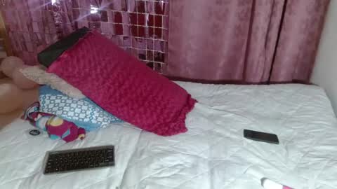 VICKY online show from 02.23.25