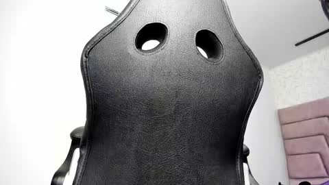 Snapshot of victoria_noir_18 chatting on 11.16.25 Vicky online show from 11.16.25