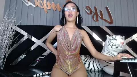 Victoria  online show from 01.14.25