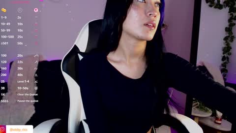 Victoria  online show from 09.12.25