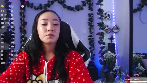 Victoria  online show from 10.08.25