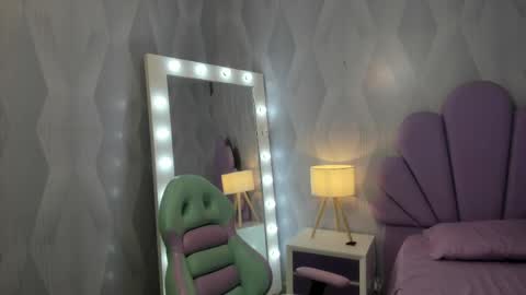 Victoria  online show from 04.01.26
