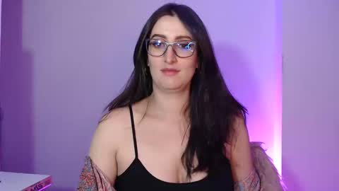 Victoria online show from 12.17.24