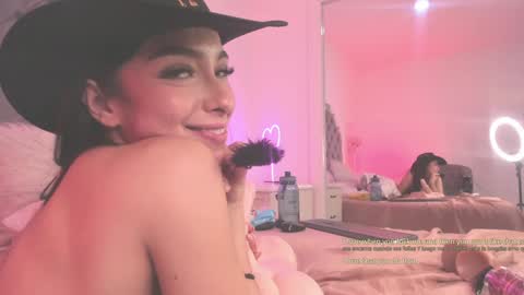 victoria_watsson online show from 02.08.25