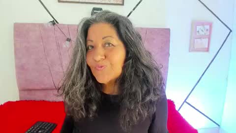 victoriaa_anderson_ online show from 02.04.26