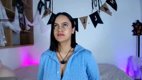 Victoria online show from 10.28.25