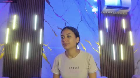 Victoria  online show from 03.10.26