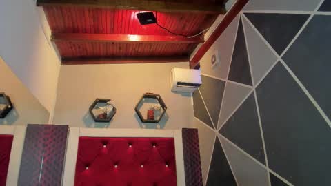 Victoria  online show from 03.22.26