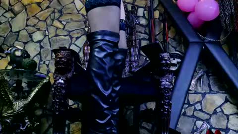 Victoria Heller online show from 06.17.26