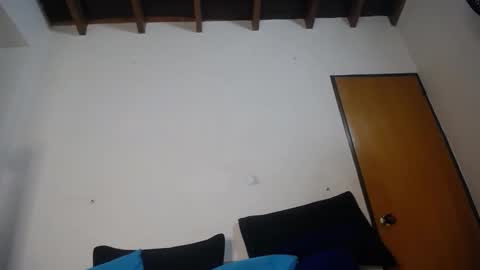 Snapshot of victoriamil1 chatting on 09.09.25 victoriamil1 online show from 09.09.25