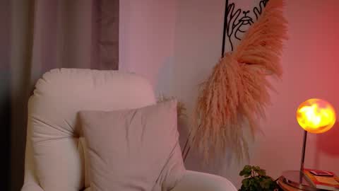 VictoriaNova online show from 02.27.26