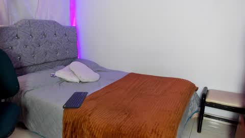 Victoria online show from 01.06.25