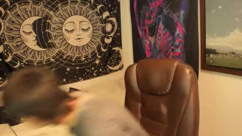 Victorino Jhonson online show from 12.23.25