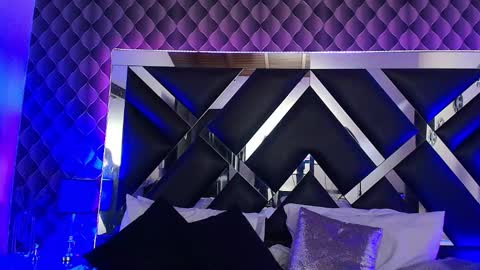 victtoria lee online show from 11.04.25