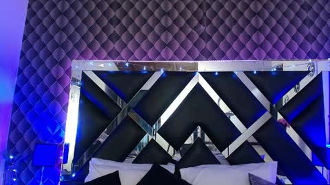 victtoria lee online show from 04.18.26