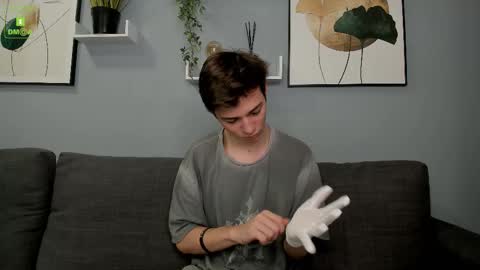 Viego Pattel online show from 10.17.25