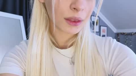 Eva online show from 04.14.26