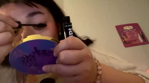 viennavisabelle online show from 10.18.25